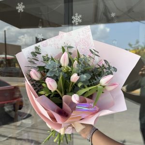 RAMO DE TULIPANES